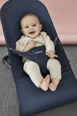 BABYBJORN BabyBjörn Bliss Skråstol Woven Classic Quilt, Midnatsblå