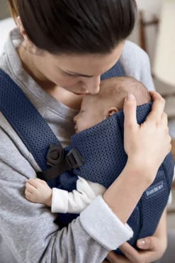 BABYBJORN Bæreseler, Strækvikler & Bærestole-BabyBjörn Mini Bæresele 3D Mesh, Navy Blue