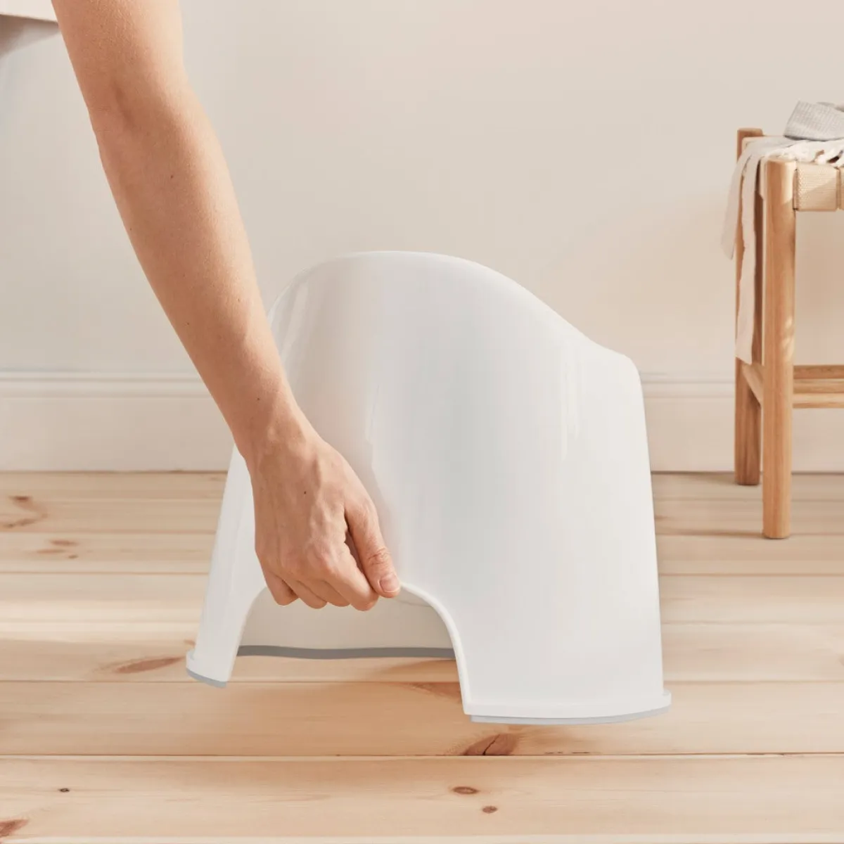 BABYBJORN Badeværelset-BabyBjörn Pottestol, White/Grey