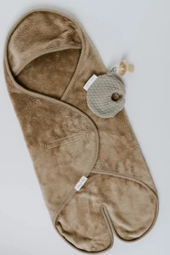 Børn BabysOnly Interiør-Baby's Only Hooded Baby Tæppe med Fødder Cozy, Clay