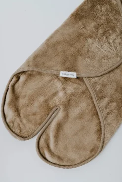 Børn BabysOnly Interiør-Baby's Only Hooded Baby Tæppe med Fødder Cozy, Clay