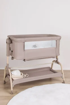 Børn Beemoo CARE Motion Bedside Crib, Taupe/Wood
