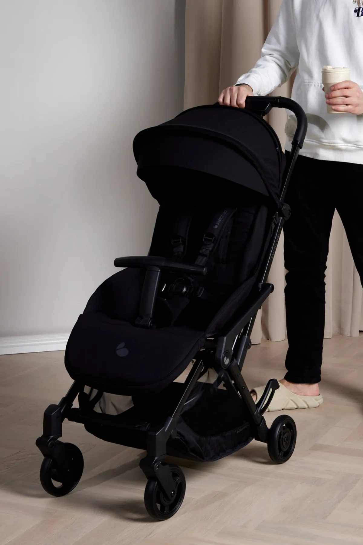 Beemoo Rejseklapvogne-Easy Fly Lux 4 Klapvogn, Jet Black