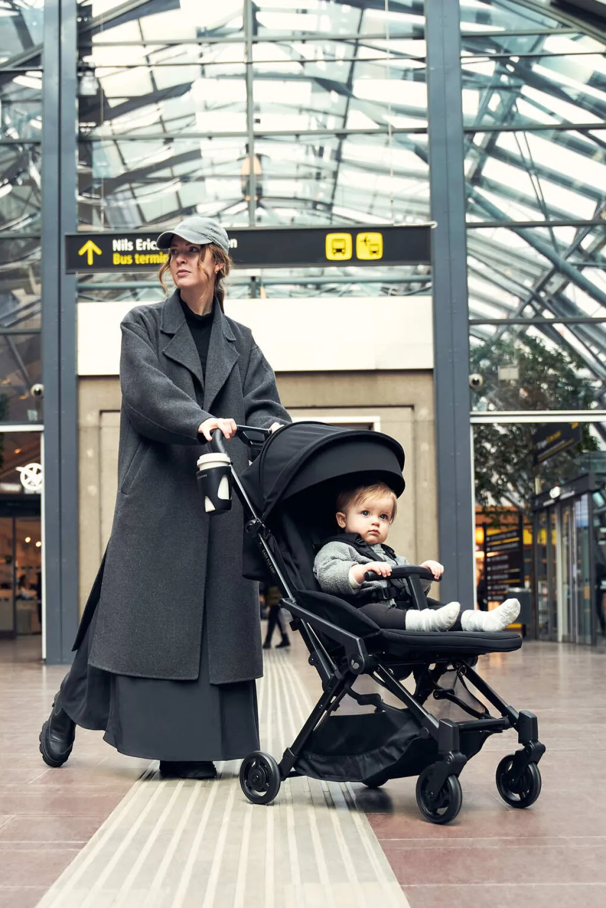 Beemoo Rejseklapvogne-Easy Fly Lux 4 Klapvogn, Jet Black