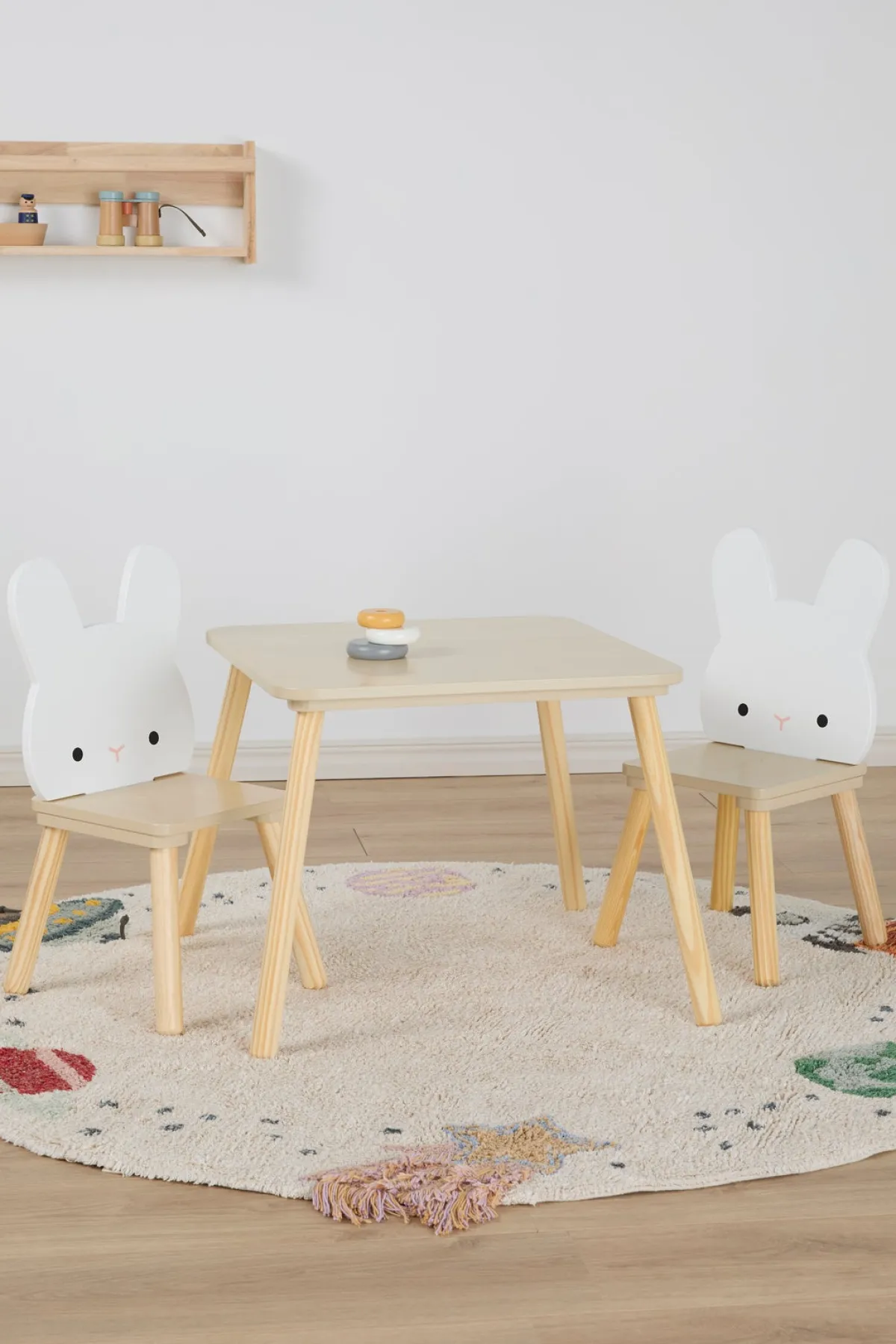 Børn CloudberryCastle Børnemøbler-Cloudberry Castle Bord & Stole, Bunny