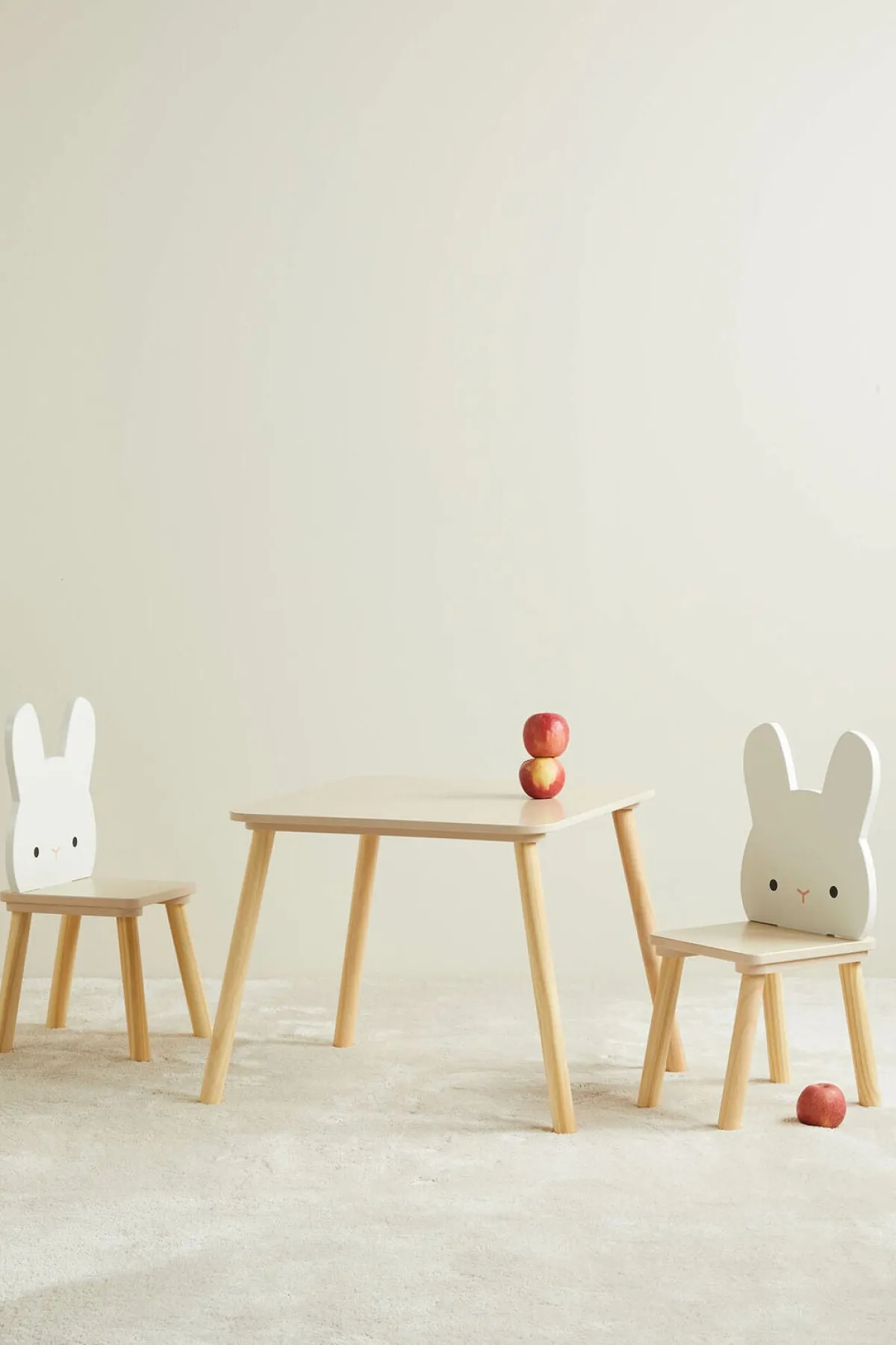 Børn CloudberryCastle Børnemøbler-Cloudberry Castle Bord & Stole, Bunny