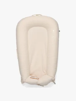 Børn DockATot Deluxe+ Babynest, Sand Chambray