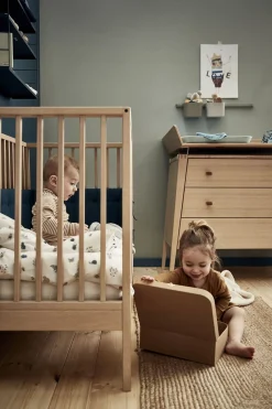 Børnesenge & Tilbehør|Leander Linea™ Tremmeseng, Oak