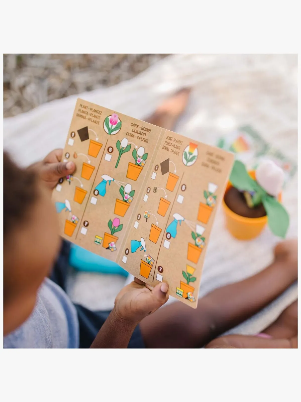 MelissaDoug Melissa & Doug Let's Explore Havelegesæt med 2 Blomster
