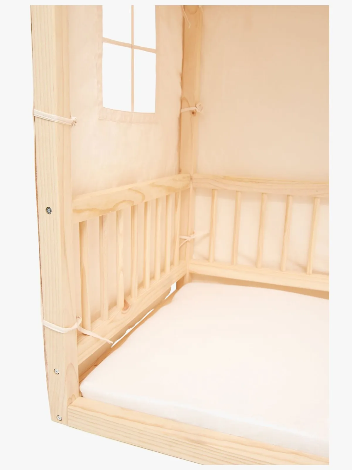 Børnesenge & Tilbehør|Minitude Nordic Mason Husseng 70x160 & BabyMatex Madras Soft Plus + Sengehimmel, Natur