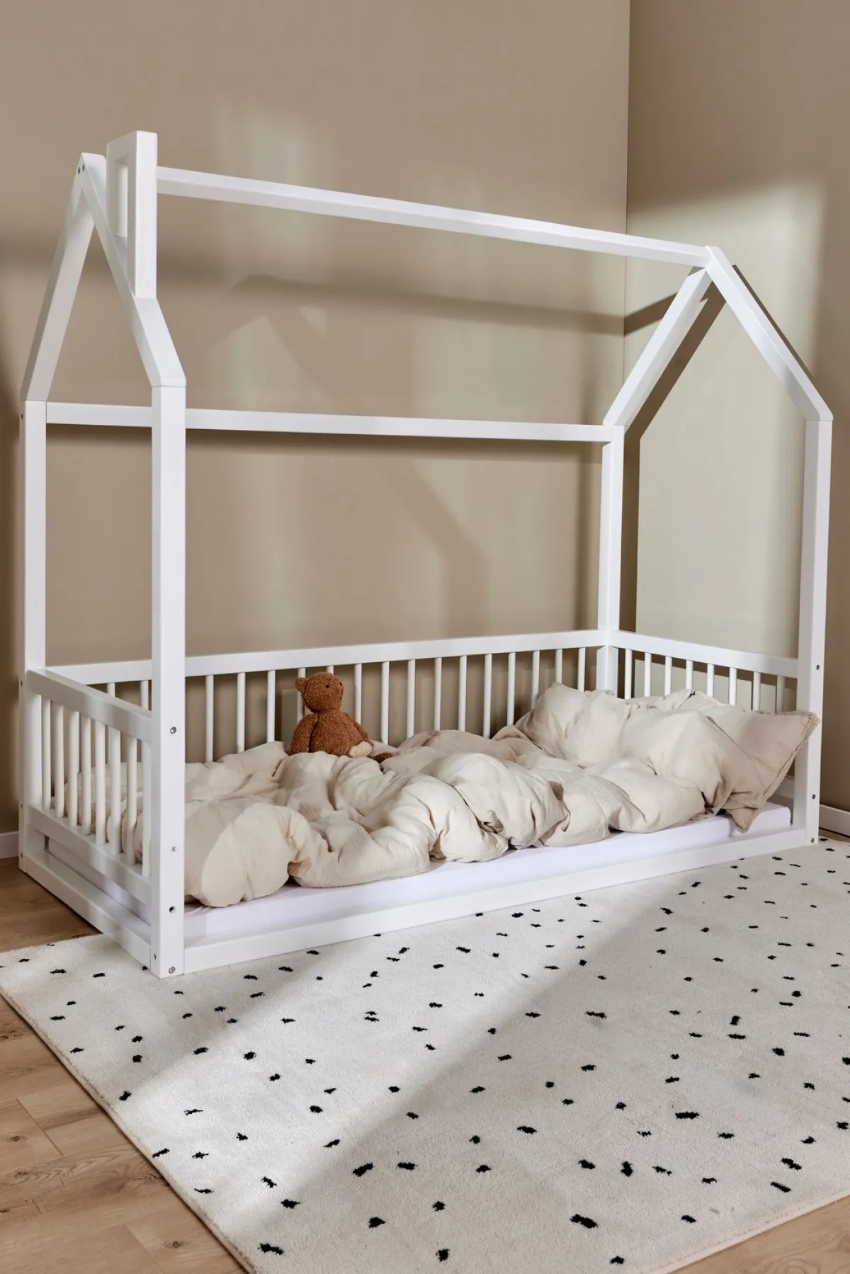 Børn Minitude Børnesenge & Tilbehør-Nordic Mason Juniorseng med BabyMatex Softi Plus Madras 70x160 cm