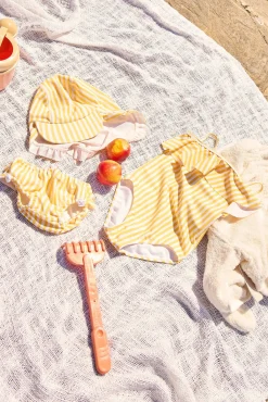 Børn PetiteCherieAtelier Petite Chérie Atelier Nathalie UV-Badedragt, Yellow Stripe