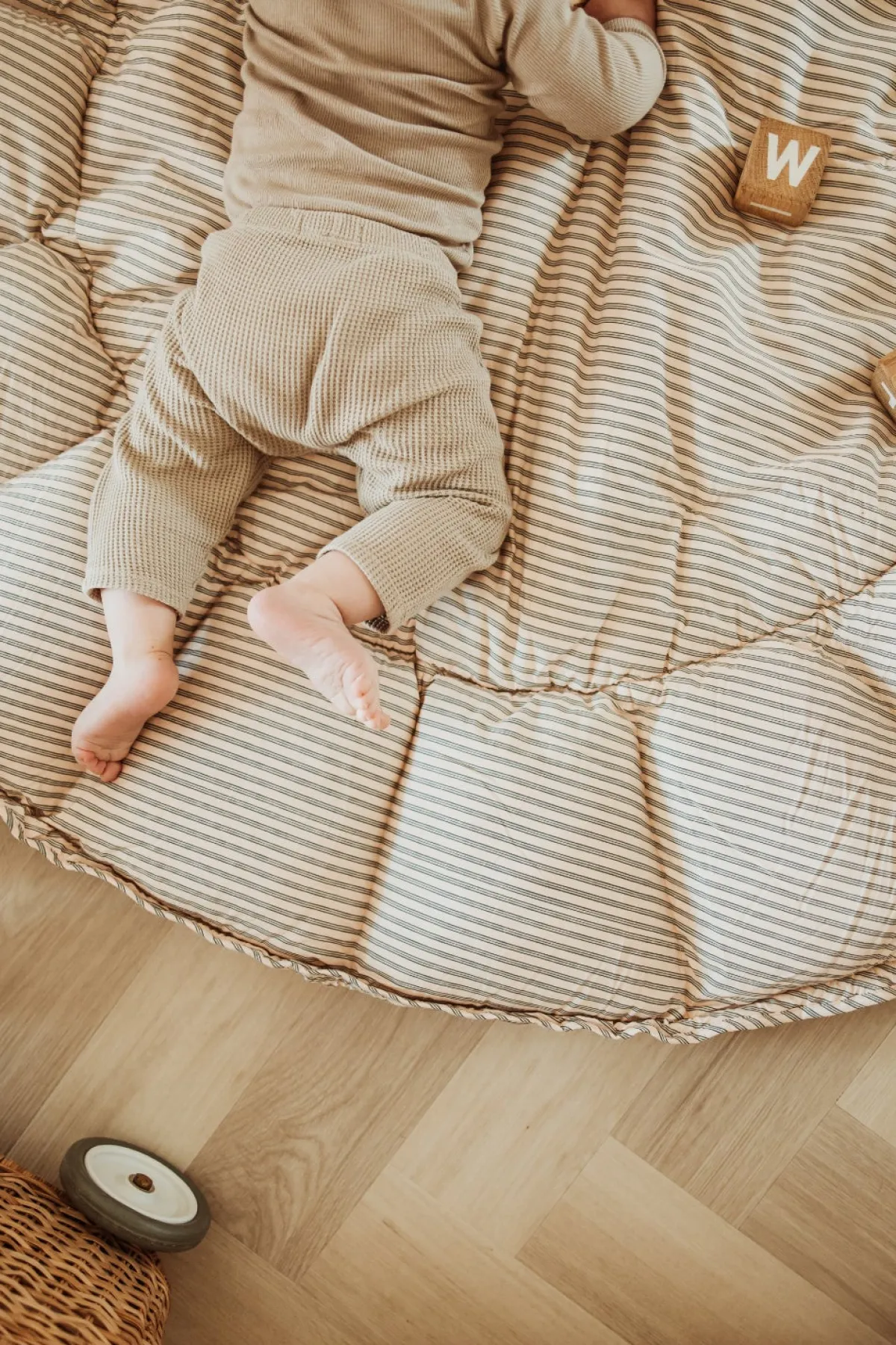 Børn PlayAndGo Interiør-Play&Go Organic Bloom Legetæppe, Stripes Blue