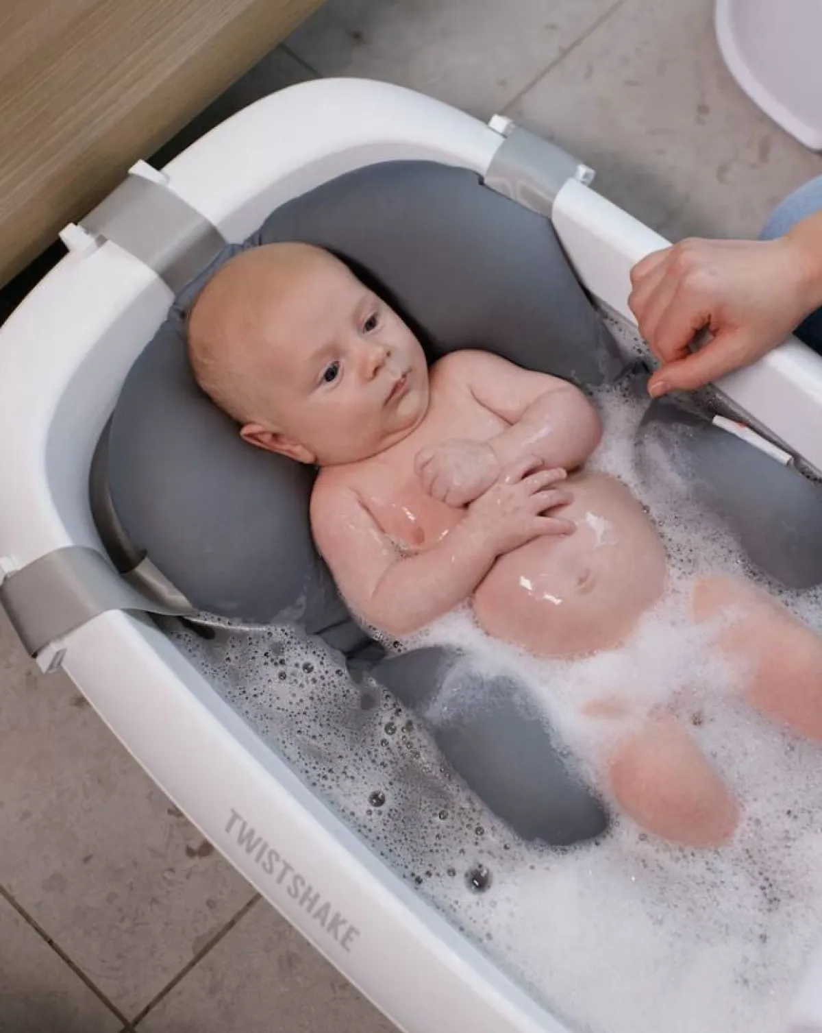 Twistshake Badeværelset-Badekar med Pude, Pastel Grey